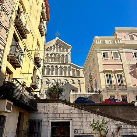 Hotel Piazza Carlo Alberto Cagliari Esterno foto