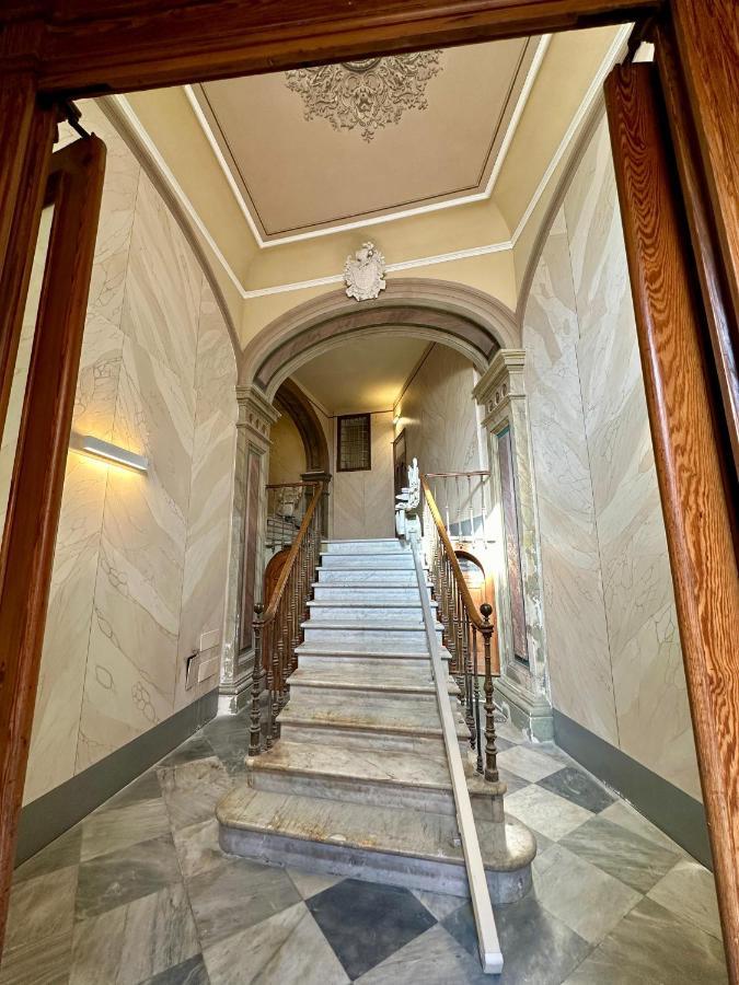 Hotel Piazza Carlo Alberto Cagliari Esterno foto