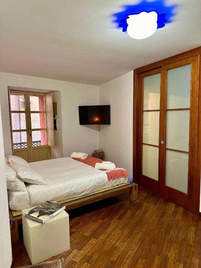 Hotel Piazza Carlo Alberto Cagliari Esterno foto