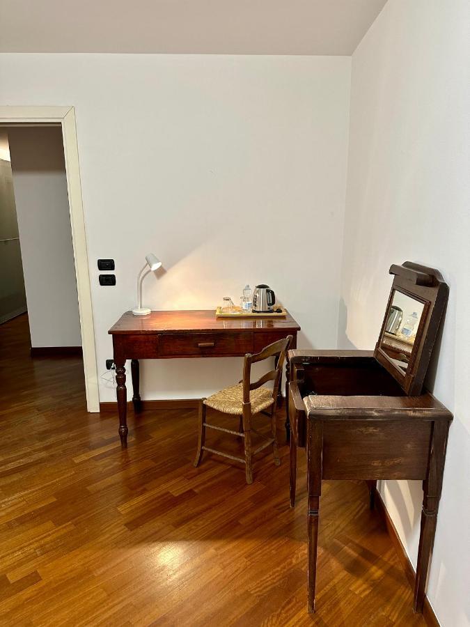 Hotel Piazza Carlo Alberto Cagliari Esterno foto