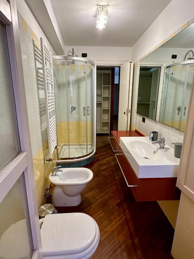 Hotel Piazza Carlo Alberto Cagliari Esterno foto